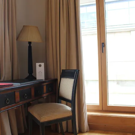 Otel Pazo Escudos & 5*