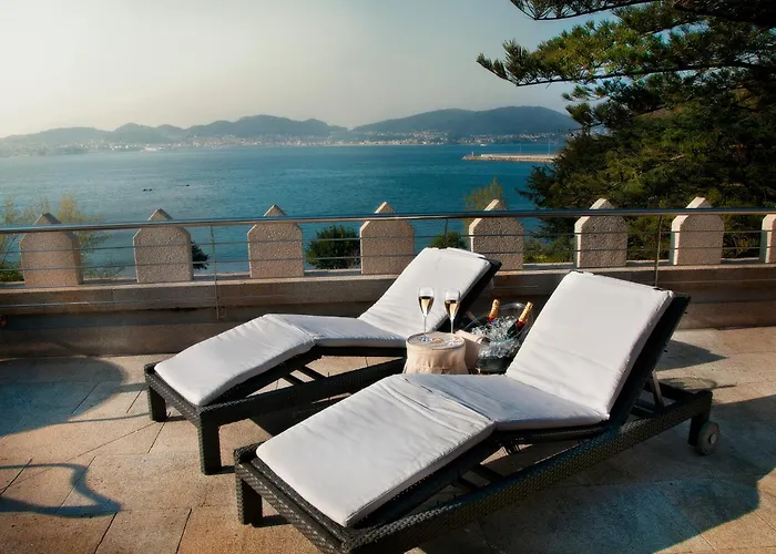 Pazo Escudos & Βίγκο