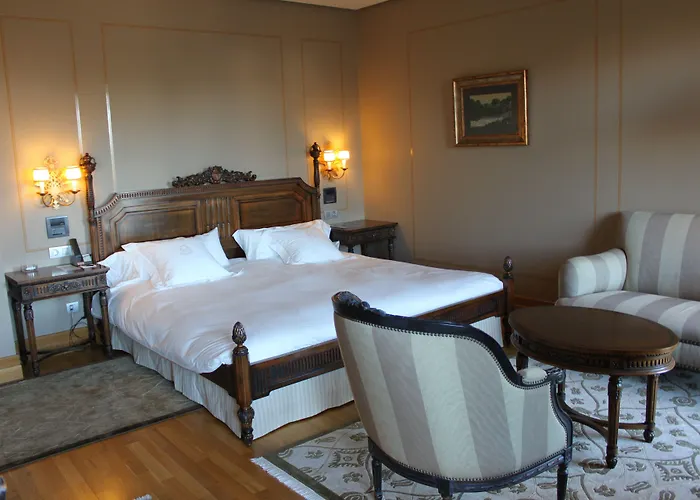 Pazo Escudos & Hotel