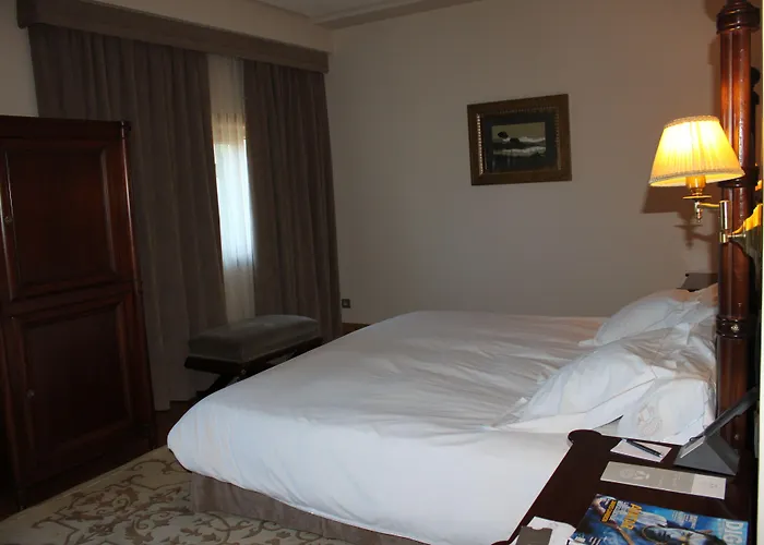 Pazo Escudos & Βίγκο